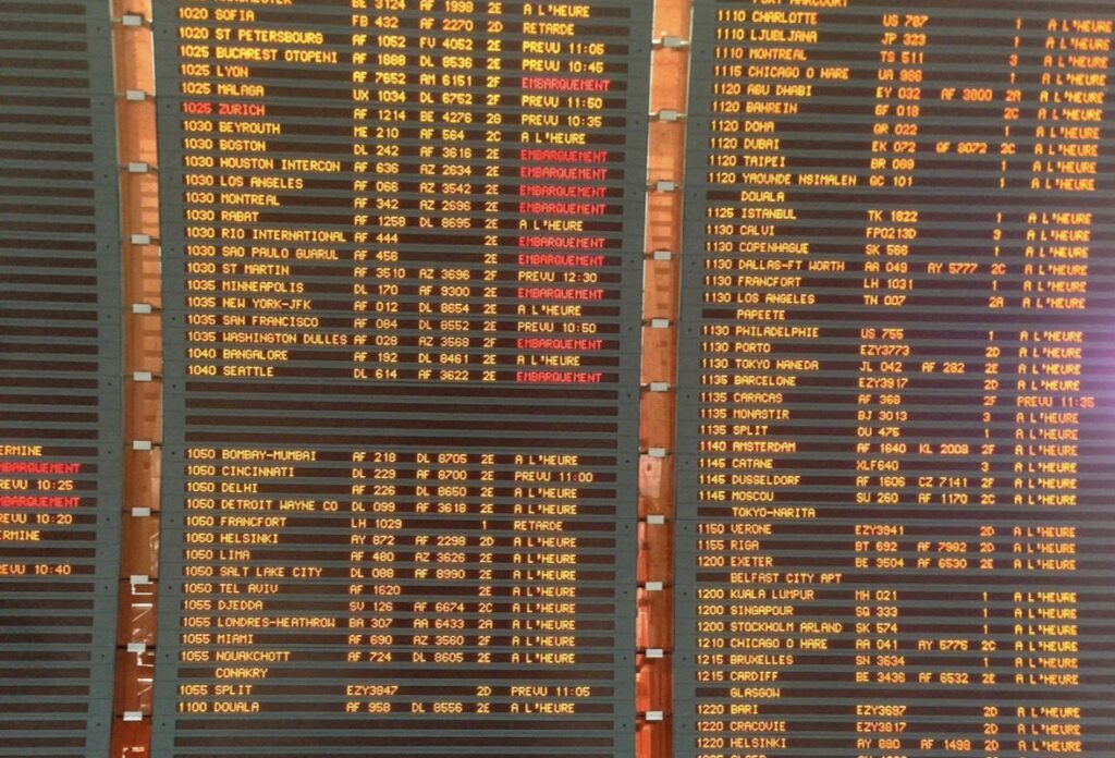 Paris CDG Yakınındaki Yangın Ulaşımı Ve Uçuş Trafiğini Etkiledi Paris CDG