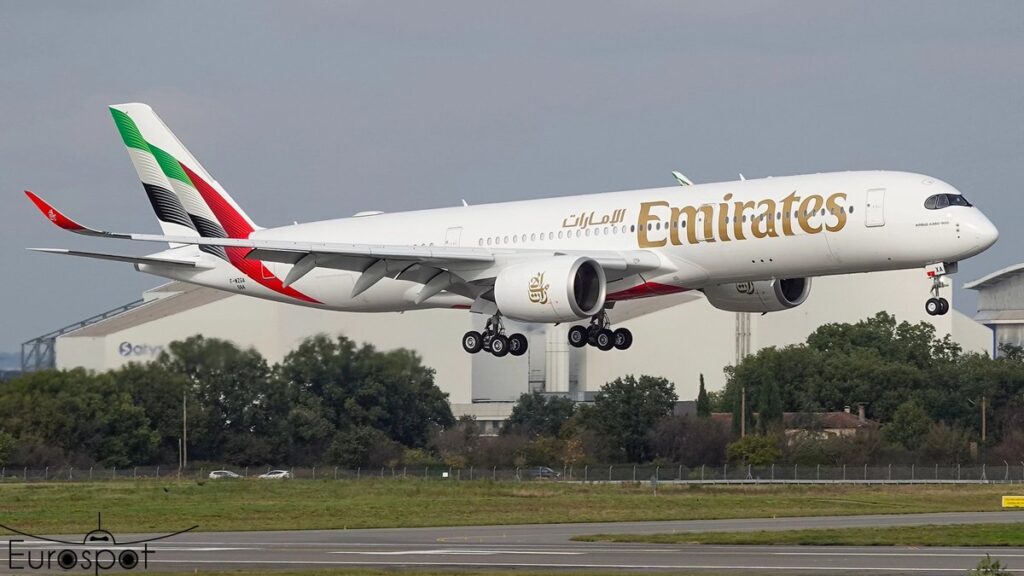 Emirates Dubai-Kuveyt Uçuşlarına A350 İle Yeniden Başladı Emirates