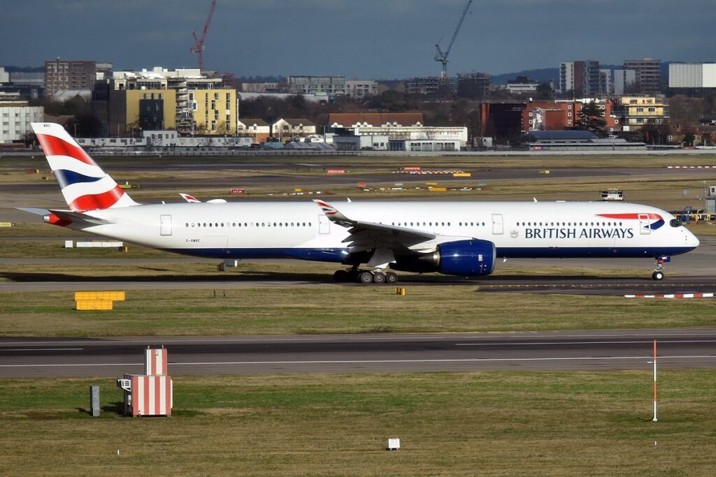 British Airways Uçuşunda Kabin Ekibine Hakarete 2 Bin 224 Sterlin Ceza British Airways
