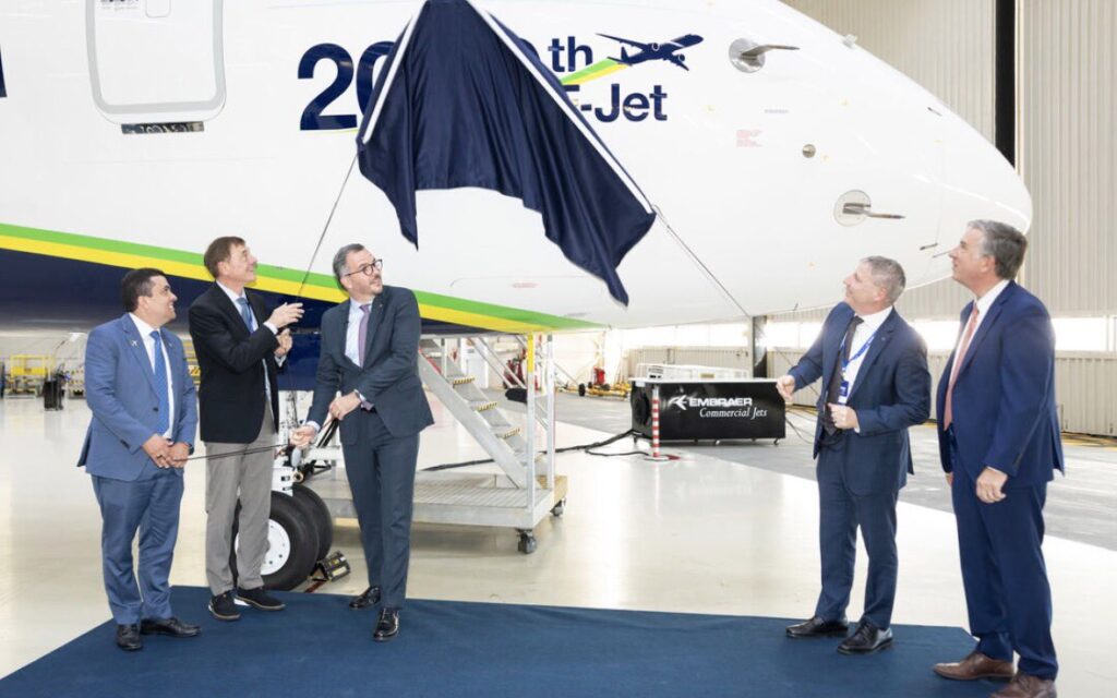 Embraer İki Bininci E-Jet Teslimatını Azul’a Yaptı Embraer