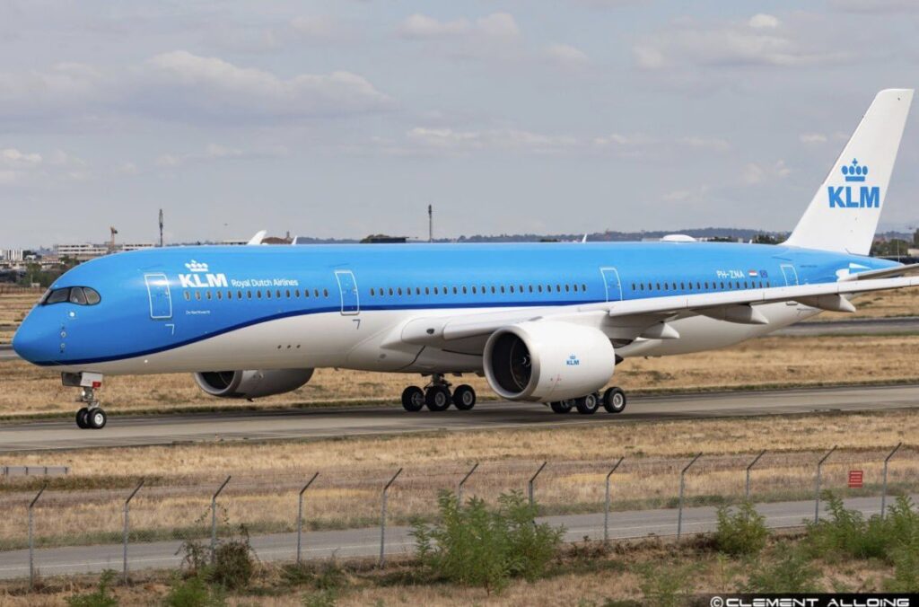 KLM İlk Airbus A350-900 Uçağını Amsterdam’a Getirdi KLM