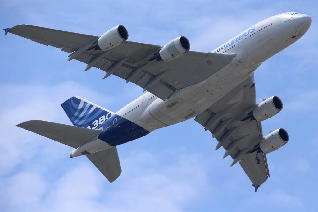 EASA, 16 A380’de Acil Kanat Muayenesi Emri Verdi