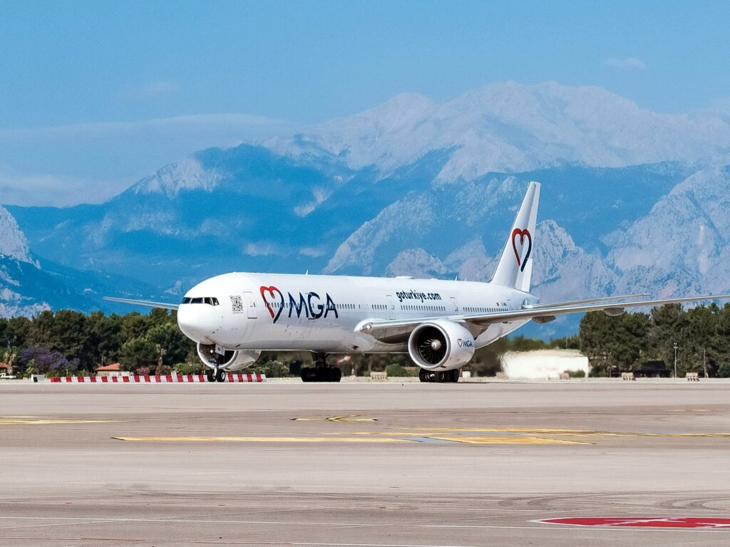 Mavi Gök Airlines (MGA) ile NEOS Air Arasında Uzun Dönem Wet Lease İş Birliği